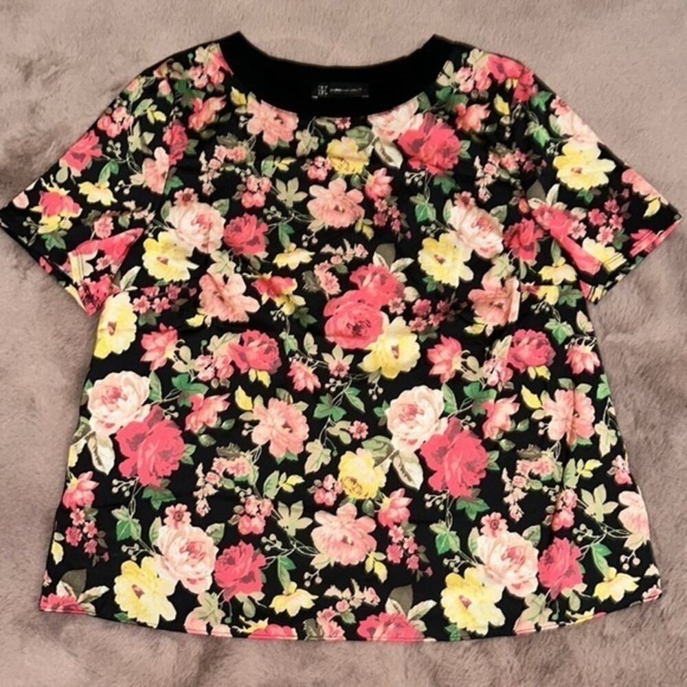INC International Concepts Women’s Black Floral Top